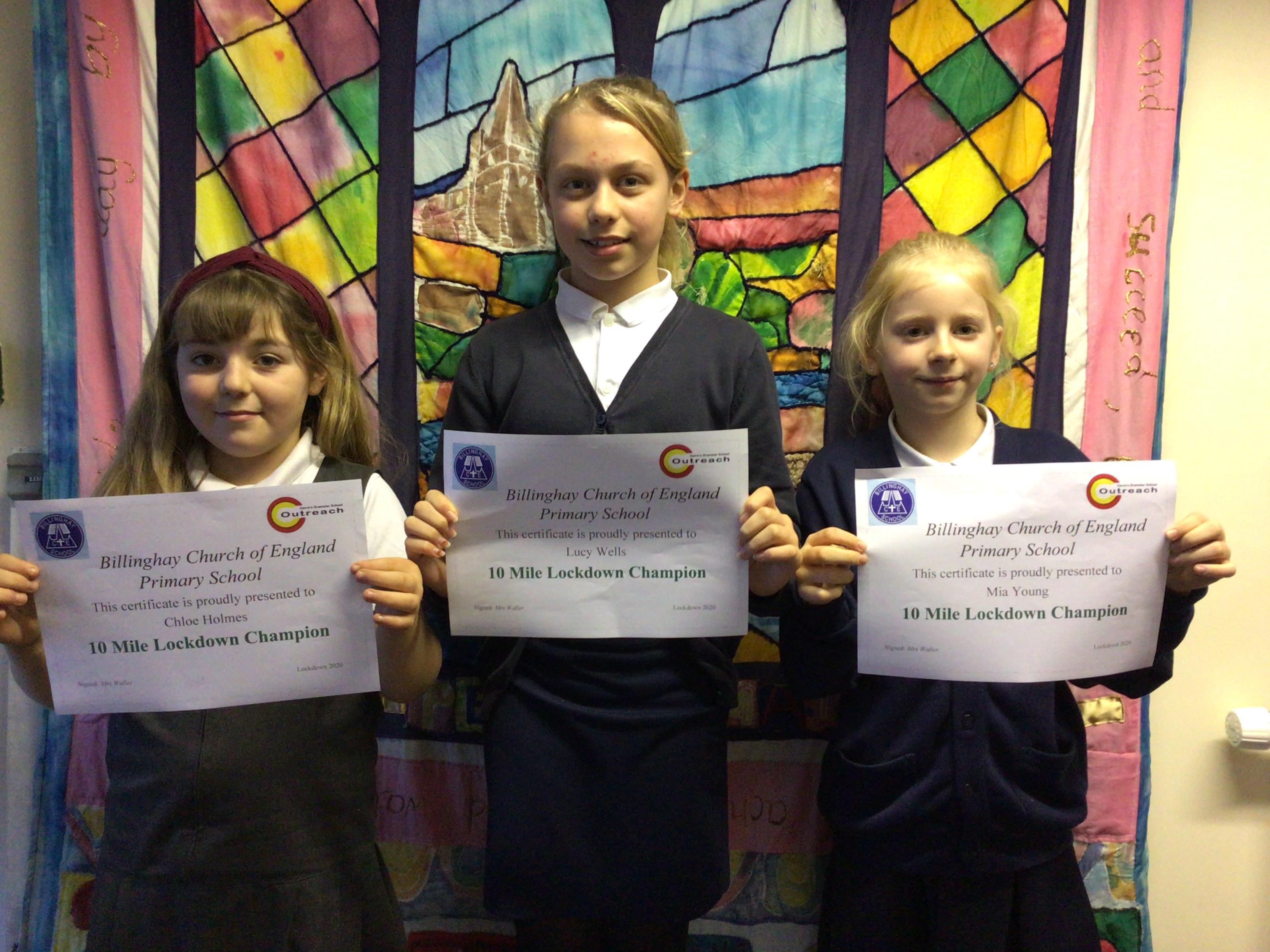 These 3 girls are the first to achieve a lockdown 10 mile champion award. Congratulations